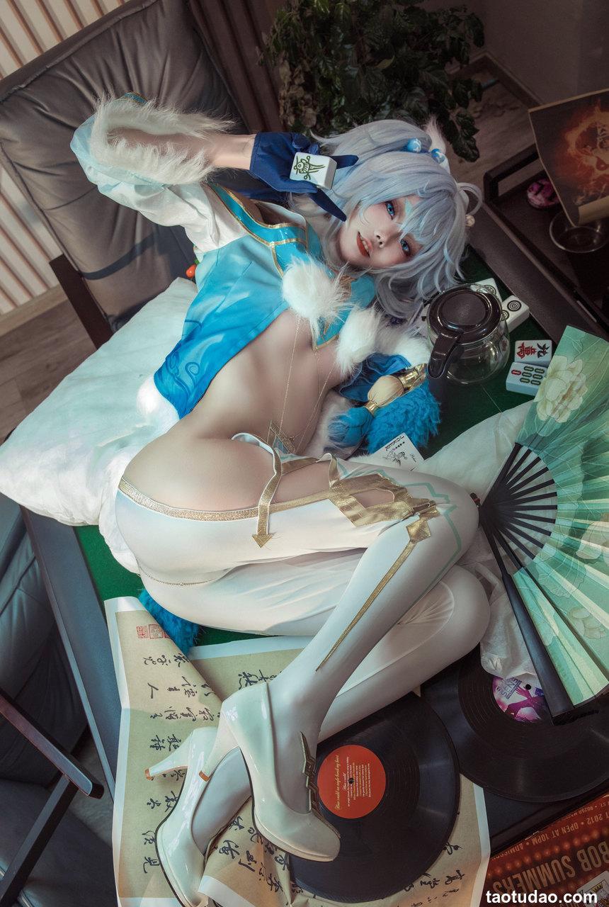 艾西Aiwest - NO.08 PA-15 芙洛伦跃雪逢春 [21P-269MB]