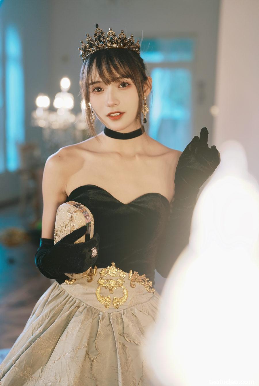 兔子Zzz不吃胡萝卜 - NO.124 黑天鹅之吻 [33P-458MB]