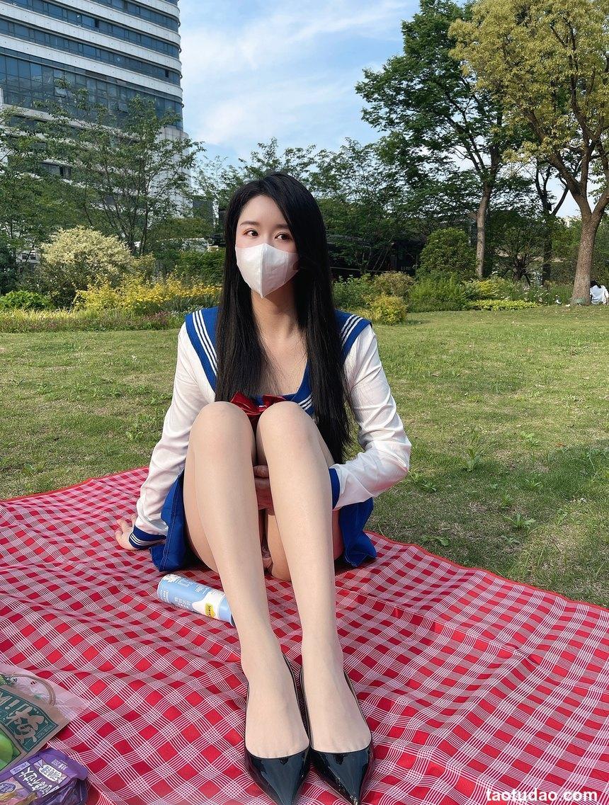 软妹小九九[July芝岚] - 户外野餐 [59P-88MB]