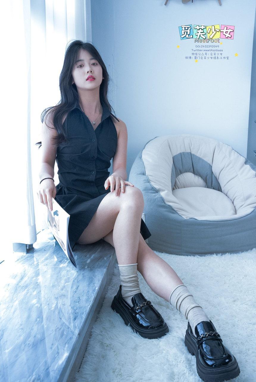 [觅芙少女]NO.026 小玲 少女的眼中是星辰大海-1 [95P+1V-3.78G]