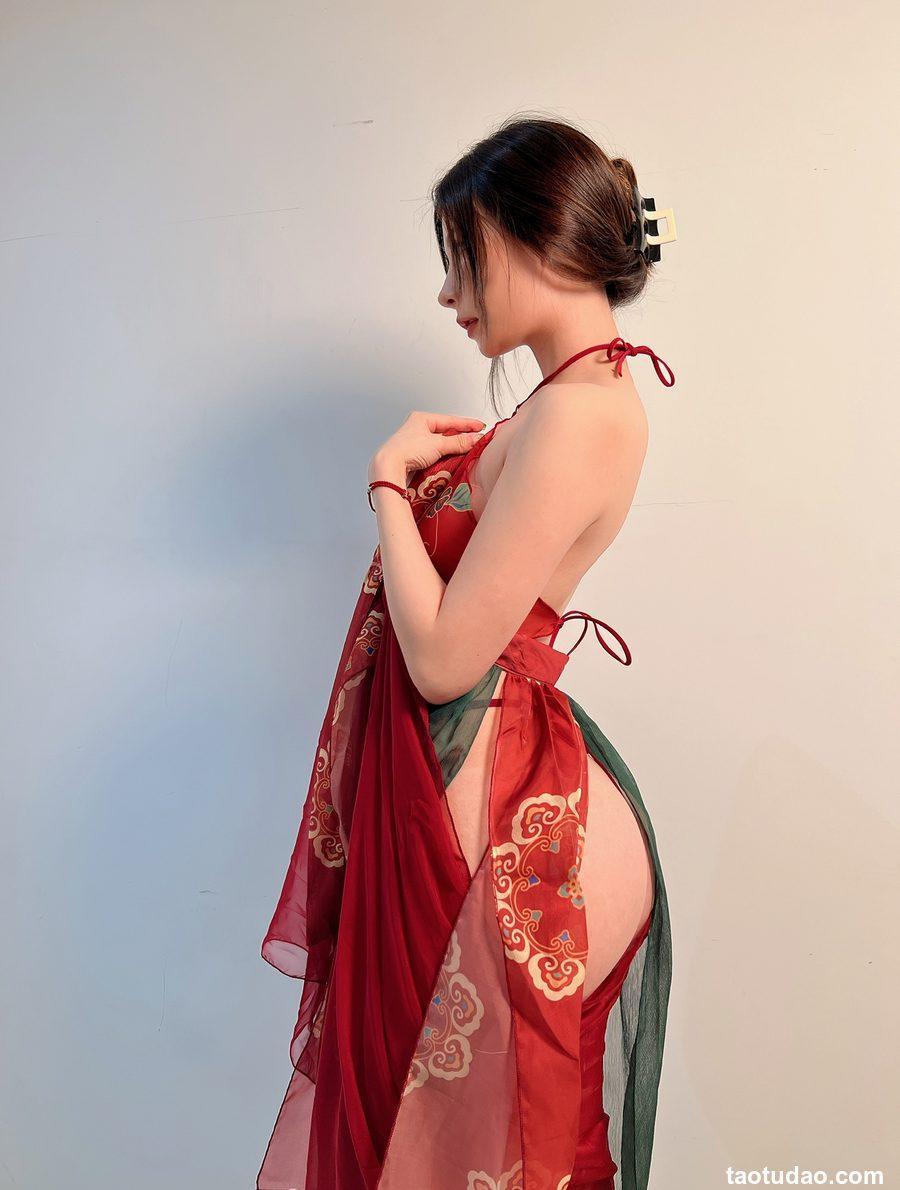 妮是老虎-陈妮妮UNI - 微密圈 福兔迎春 [19P-52MB]