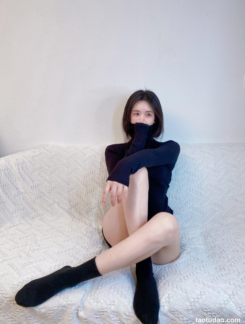 软妹小九九[July芝岚] - 加了滤镜的 [18P-70MB]