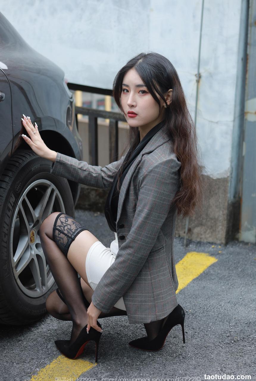 [IESS异思趣向] 2023.01.15 丝享家 1330 小宝《半筒丝念》[86P-99.6M]