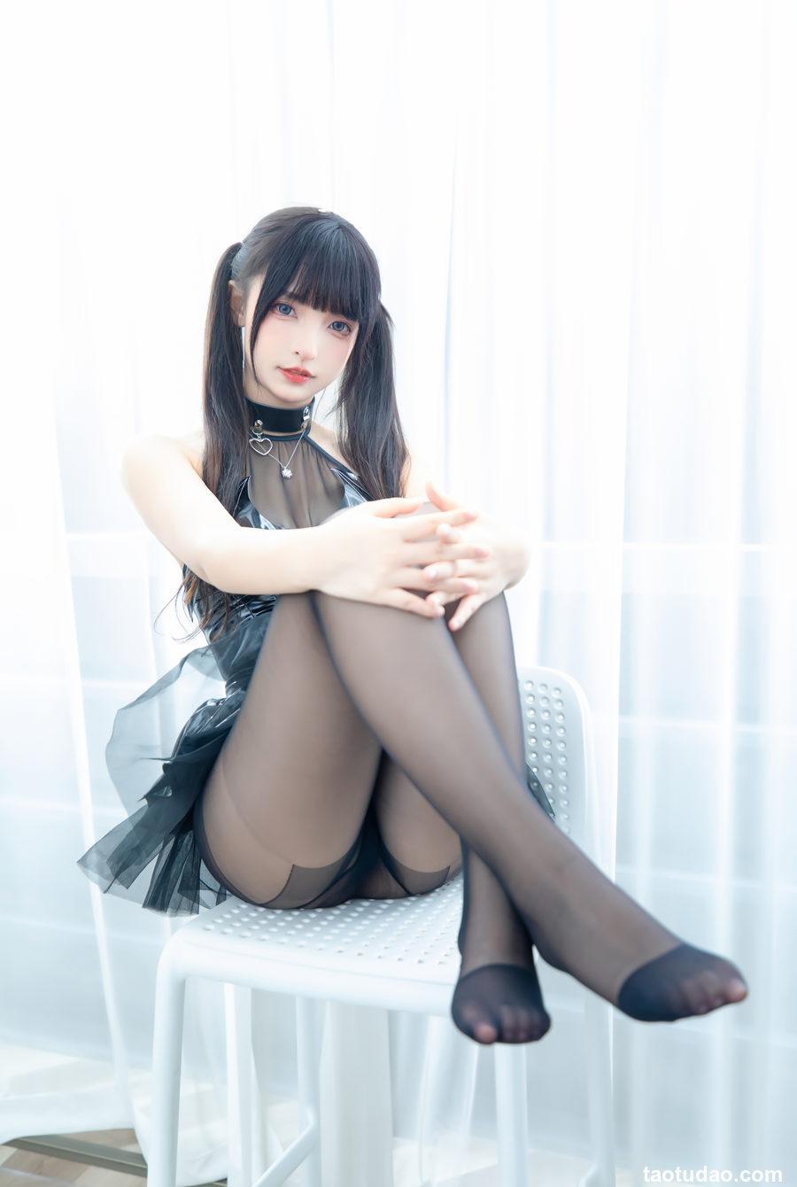 神楽坂真冬 裤袜小恶魔 [75P-180MB]