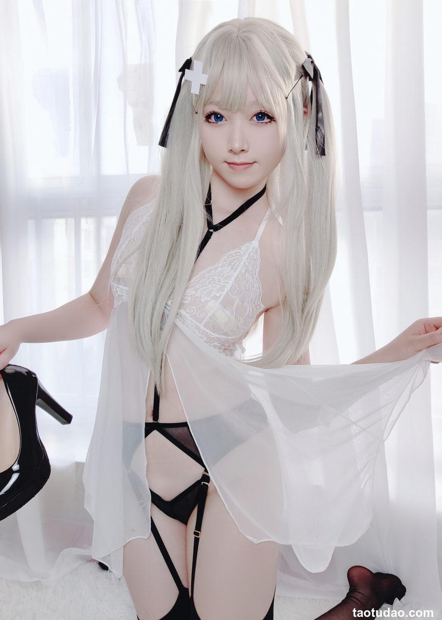 云溪溪 - 奶桃&轩萧学姐 双人旗袍 [16P+1V-244MB]