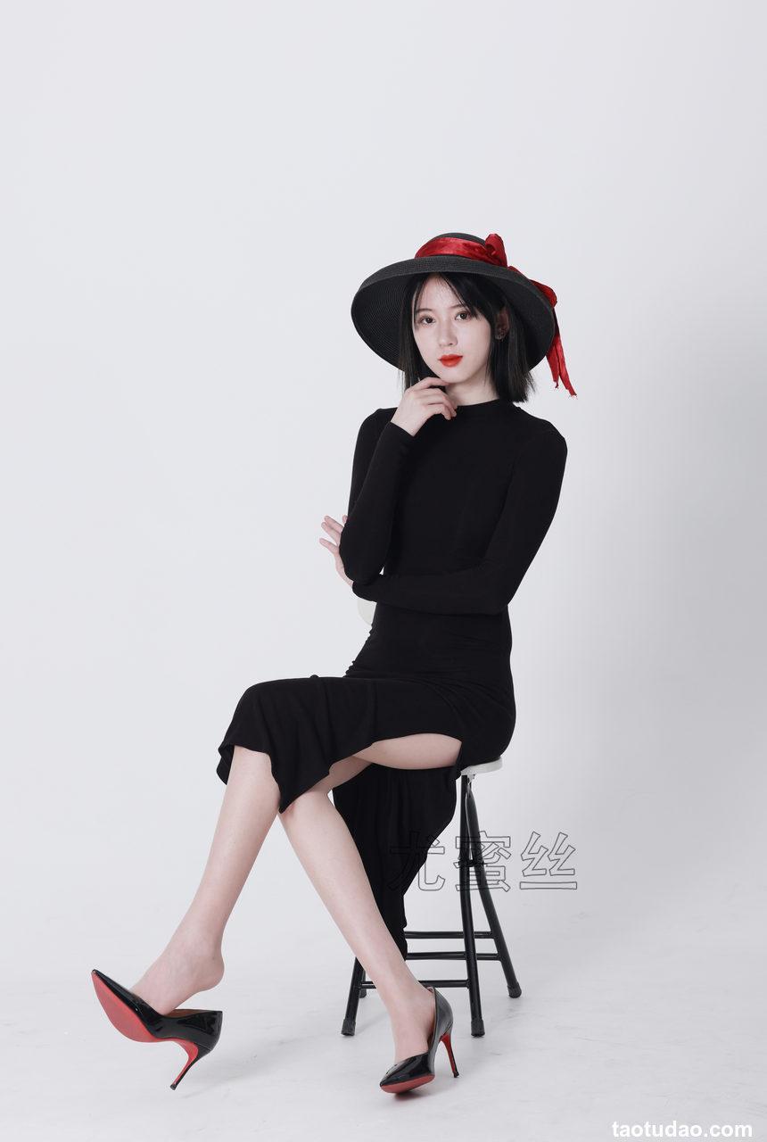 [尤蜜丝]穿搭写真 NO.107[18P／119MB]