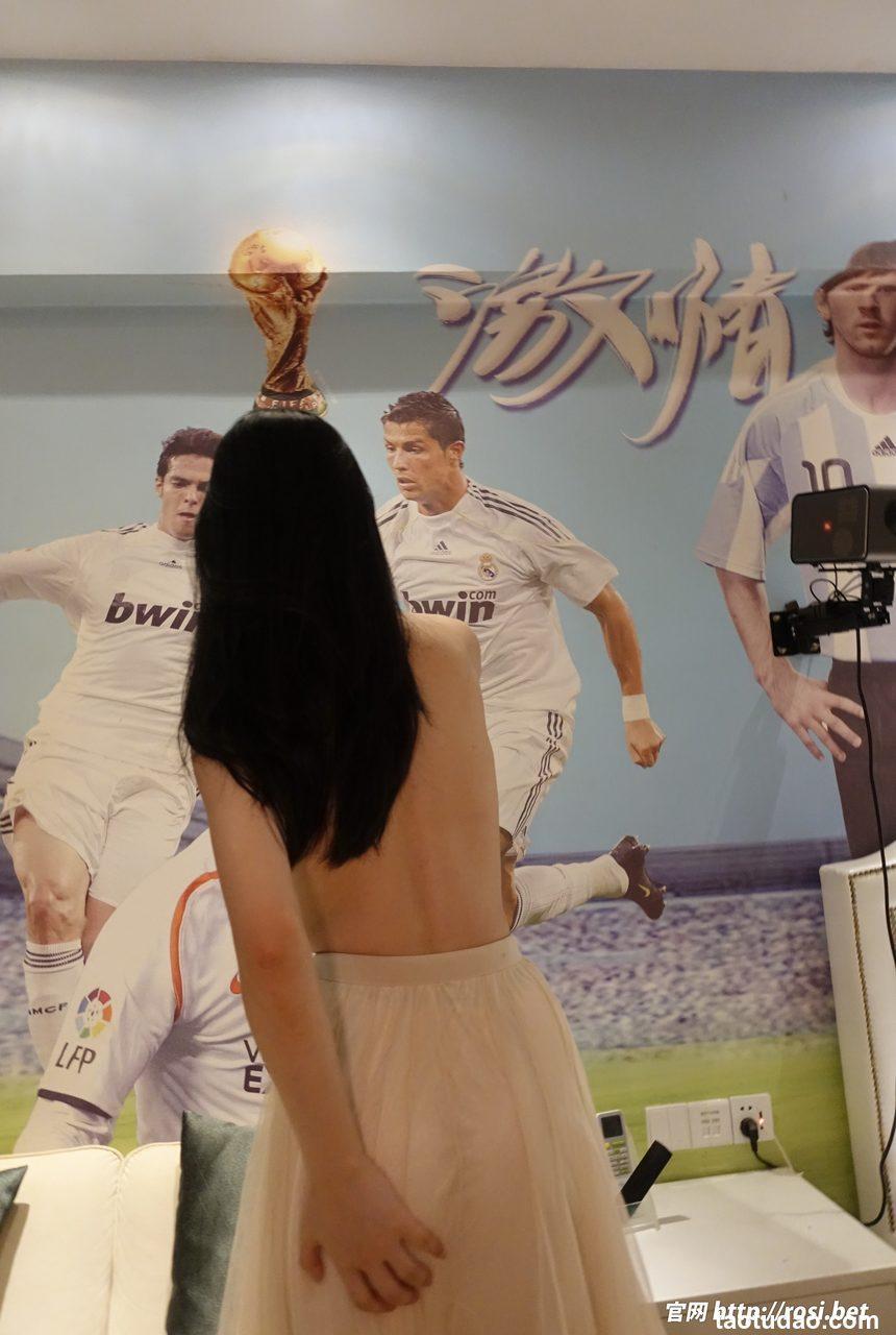 [ROSI写真]2024.06.28 NO.4589[109+1P／151MB]