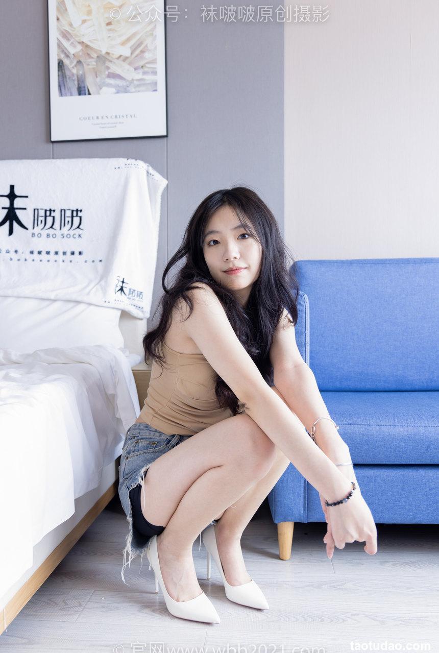 [BoBoSocks袜啵啵]NO.275小甜豆-高跟鞋、板鞋、单腿黑丝、单腿白棉袜、裸足[200P+1V／8.14GB]