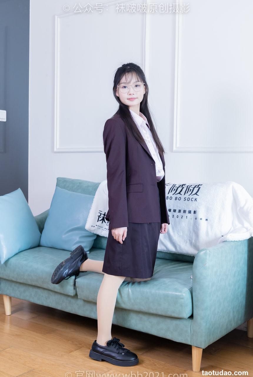 [BoBoSocks袜啵啵]NO.362 甜甜圈-两双皮鞋、厚肉丝、厚黑丝、ol制服[230P+1V／7.96MB]