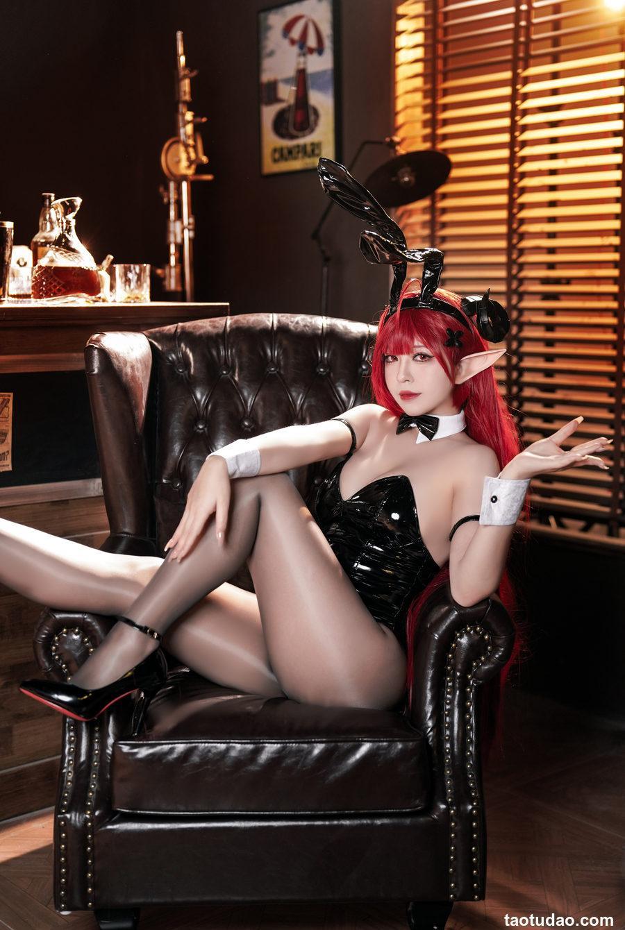 半半子碧蓝航线兴登堡兔女郎微醺胜负 [52P+3V-227MB]