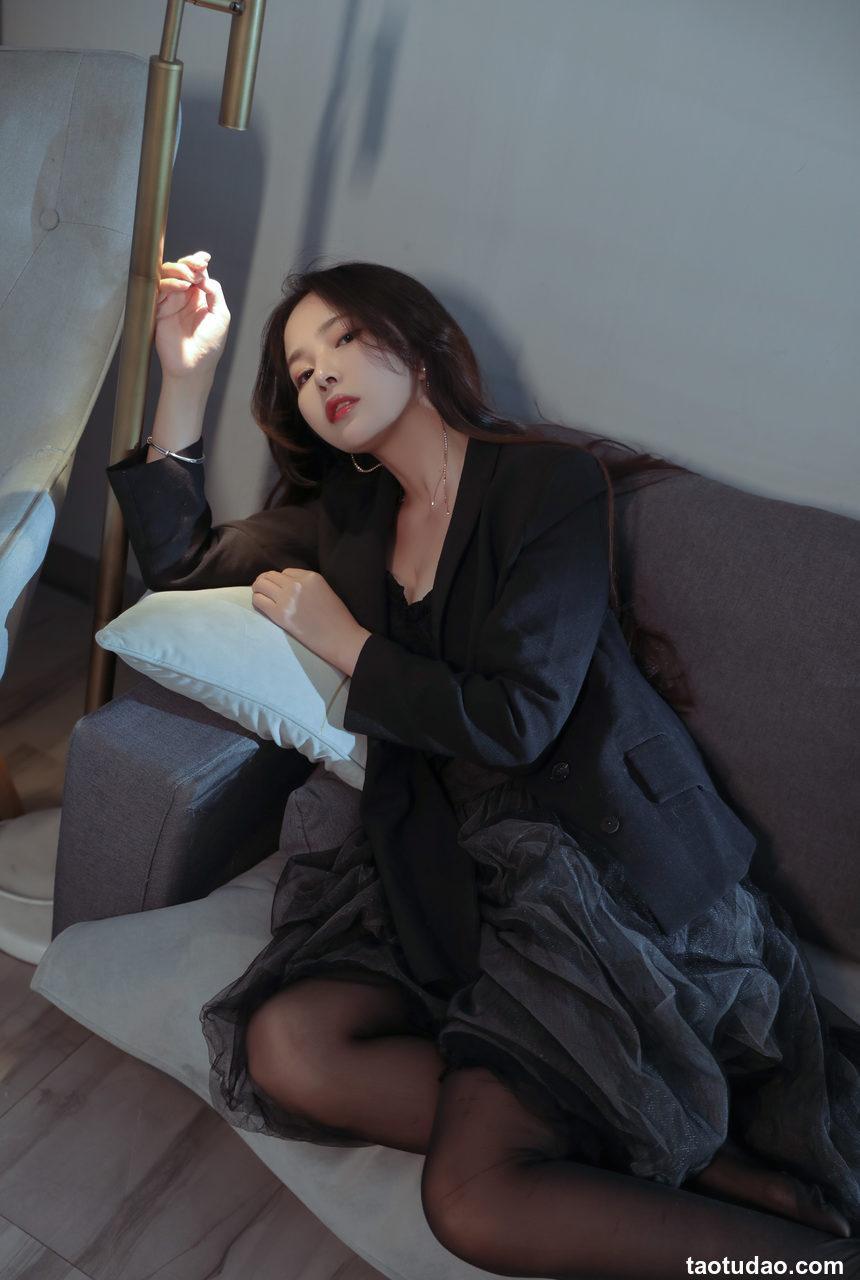 苏嫣嫣阿姨-大象黑色御姐风 [31P-259MB]