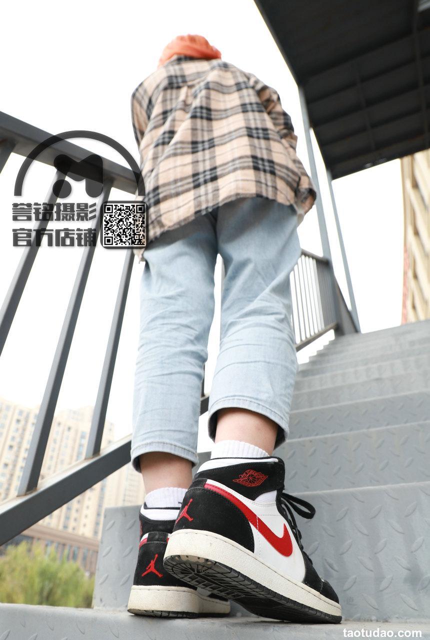 [誉铭传媒]袜足摄影 2020年 NO.044[80P+1V／844MB]