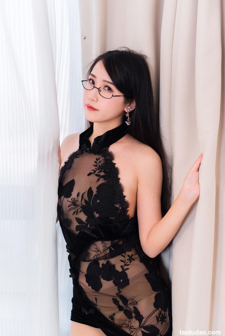 不呆猫-黑旗袍过膝袜御姐[42P-100MB]