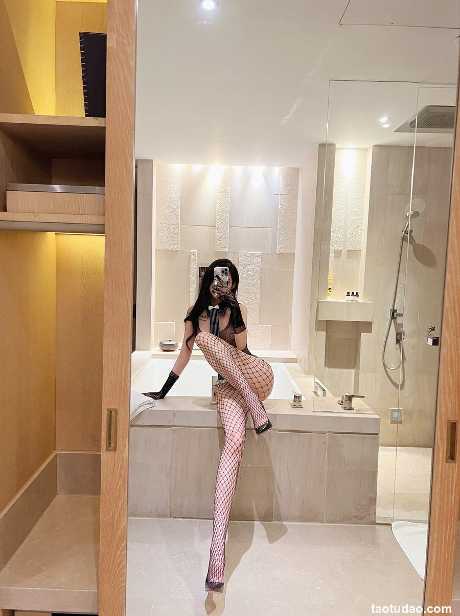 葛征GEZHENG - 网洞黑丝+浴室[20P+1V-138MB]