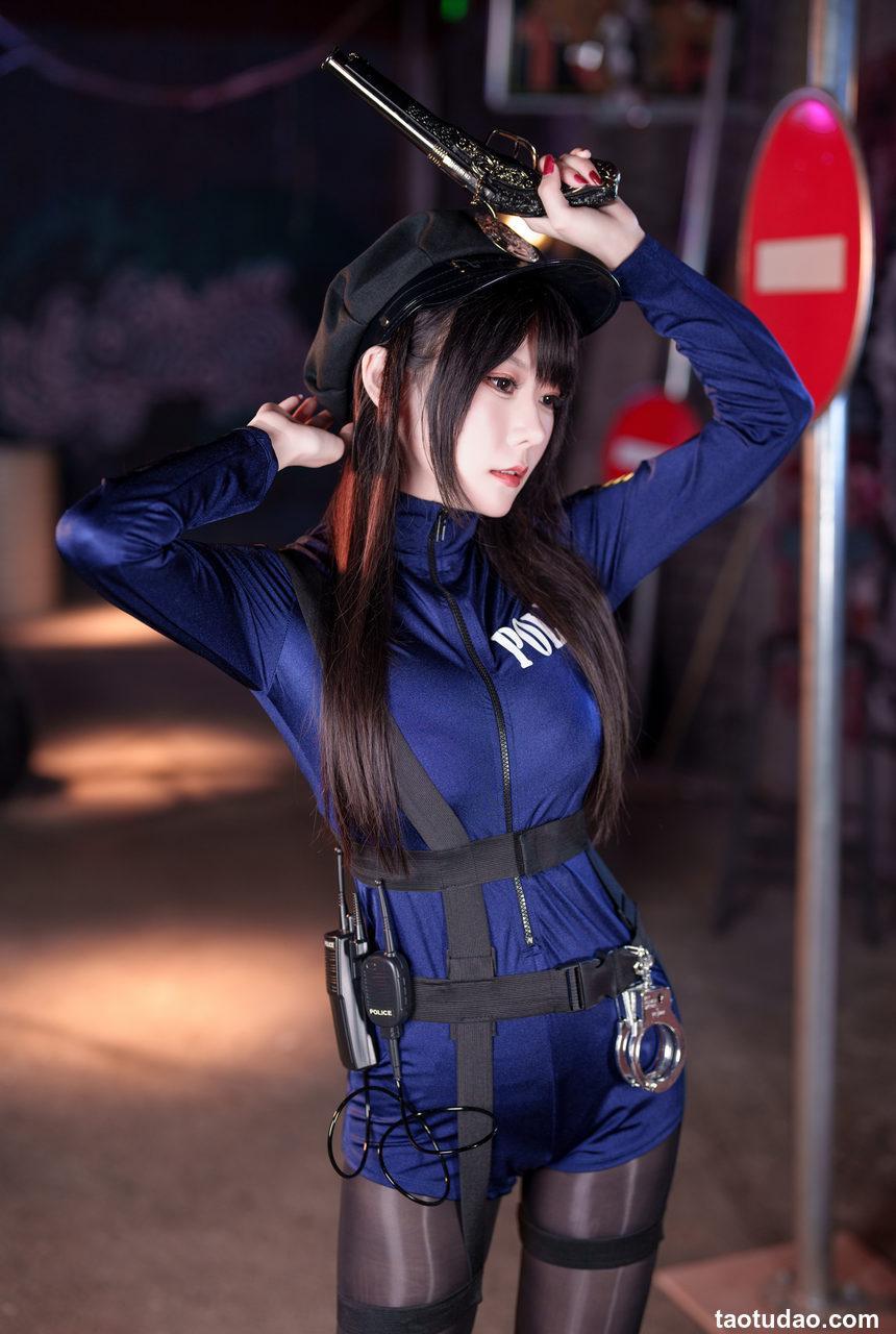 香草喵露露 -  2023年11月舰长 女警[40P+1V-1.54GB]