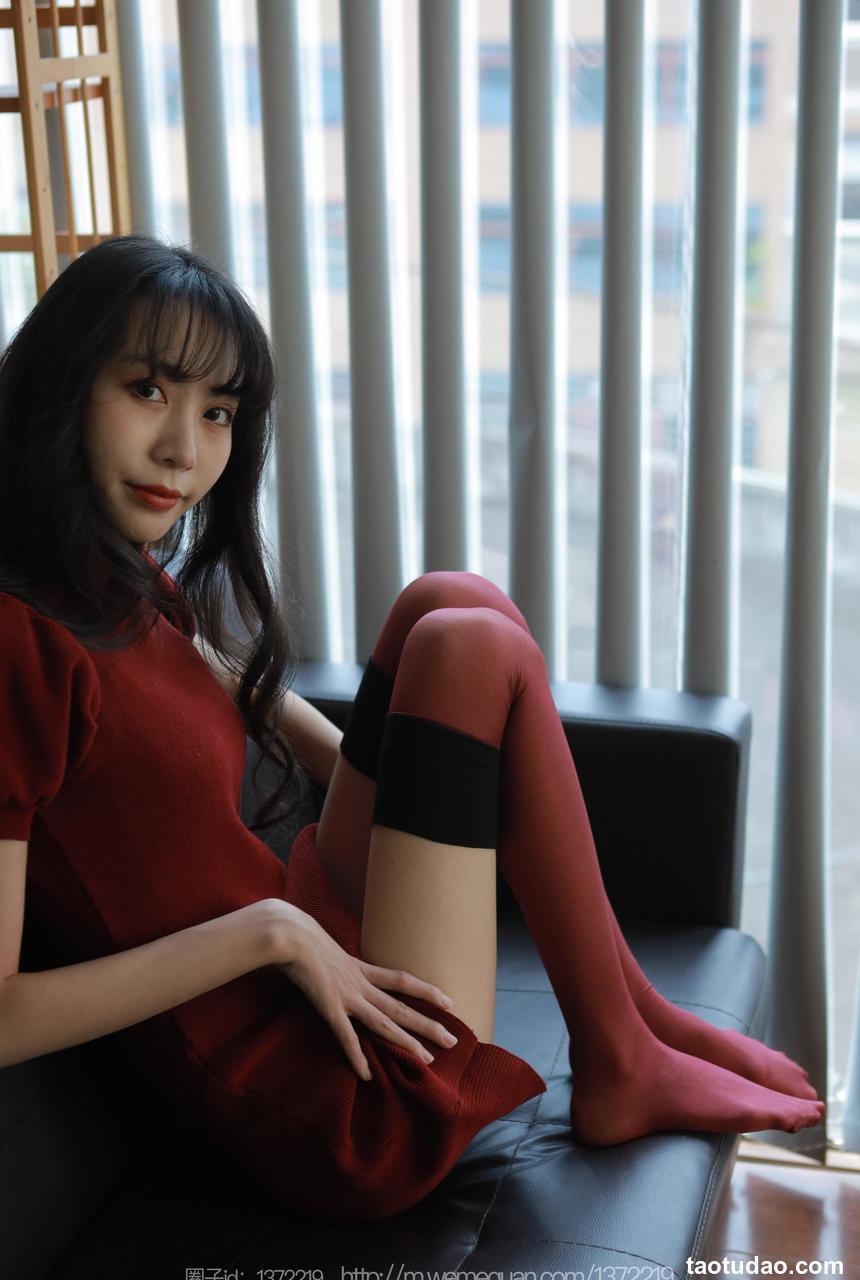 [IESS异思趣向] 2023.01.18 丝享家 1333 团团《红红火火》[81P-96.1M]