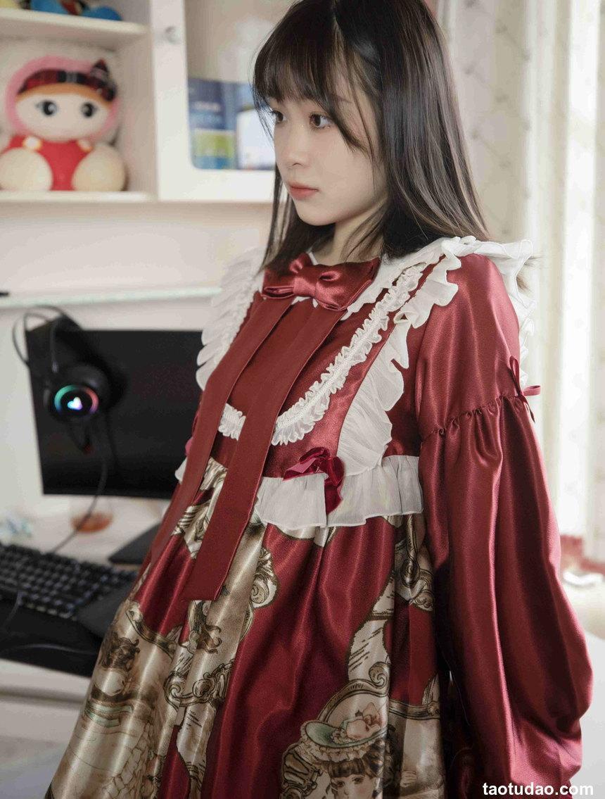 幻琪琪 - NO.01 红色Lolita 黑丝 [47P+1V-431MB]