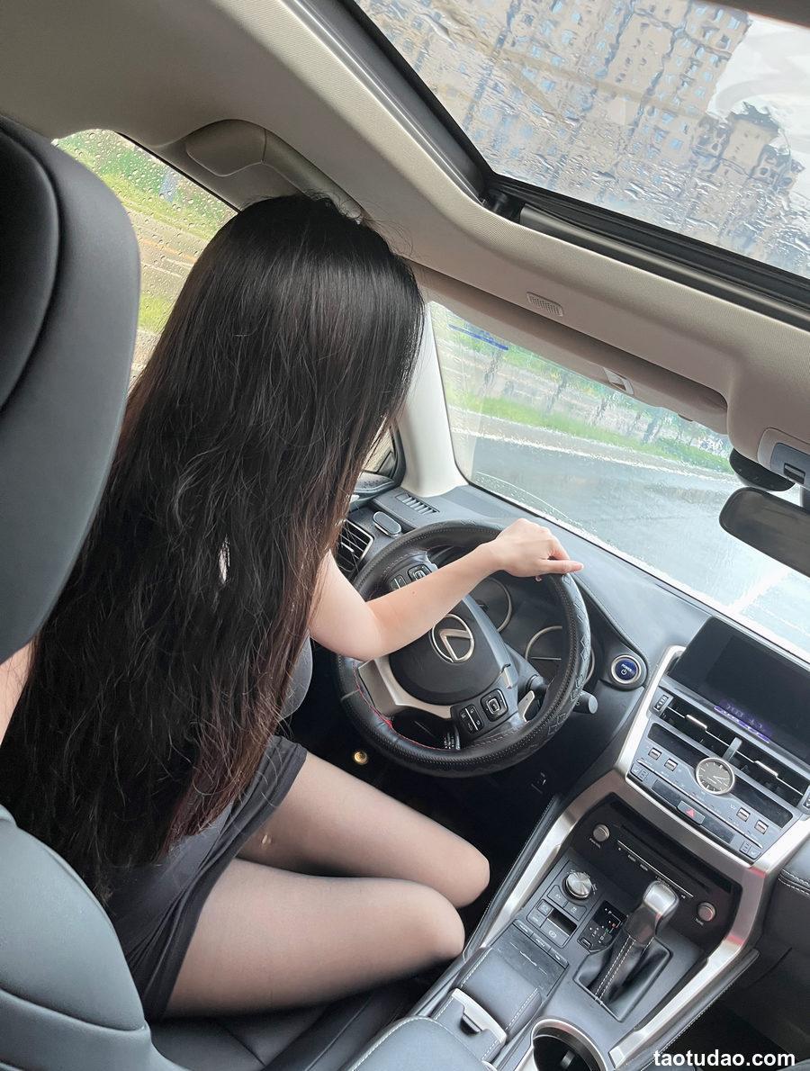 宝儿茹 - 黑丝翘臀装 [57P+1V-238MB]