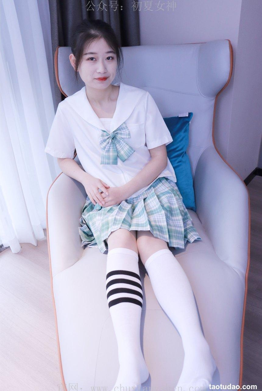 初夏女神 NO.013 念念 常规S码绿色JK套搭配小白鞋[126P+1V／5.82GB]