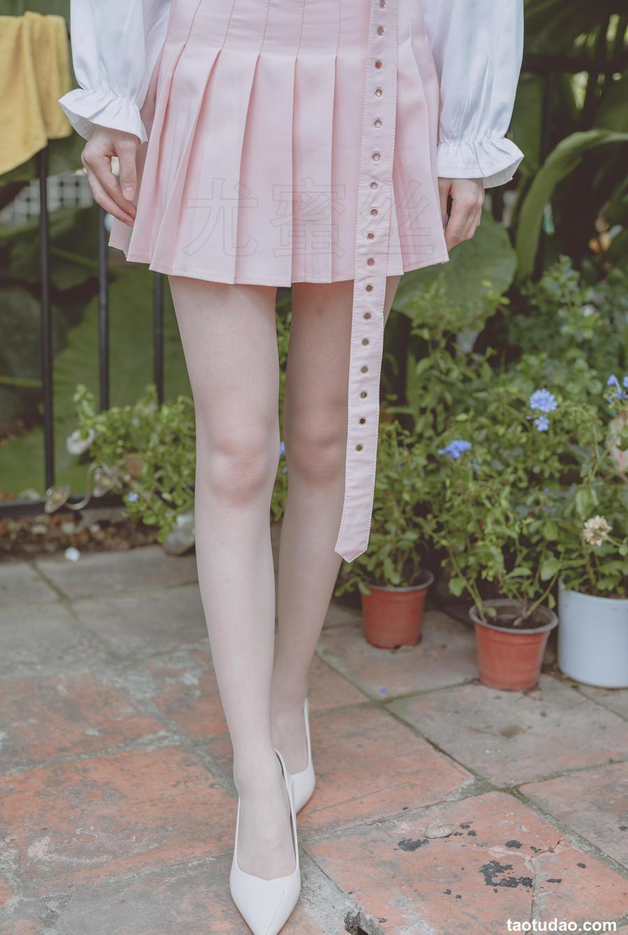 [尤蜜丝]穿搭写真 NO.001[69P／58MB]