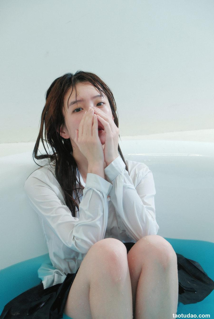 攻弦弦弦 - 蓝血[18P-239MB]