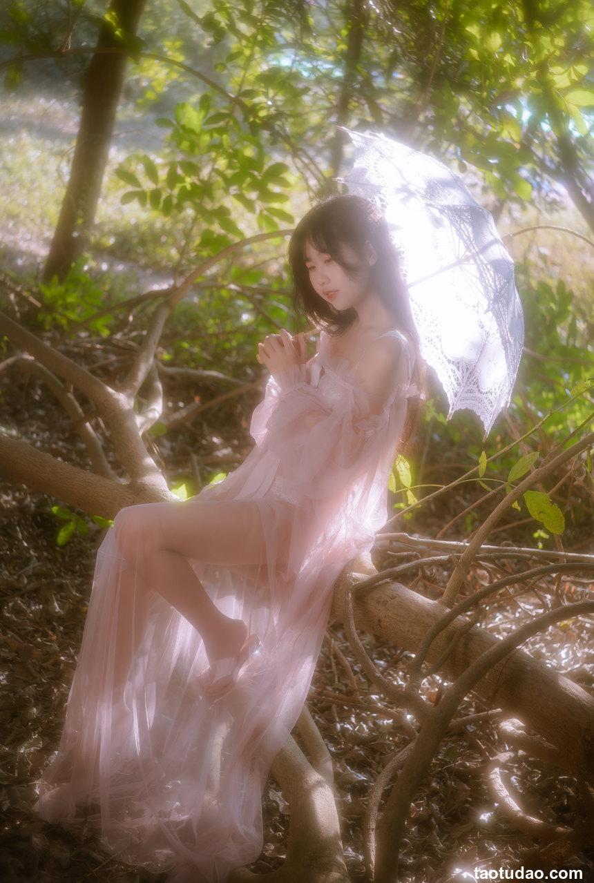 萌芽儿o0 -  林中少女 [30P-655MB]