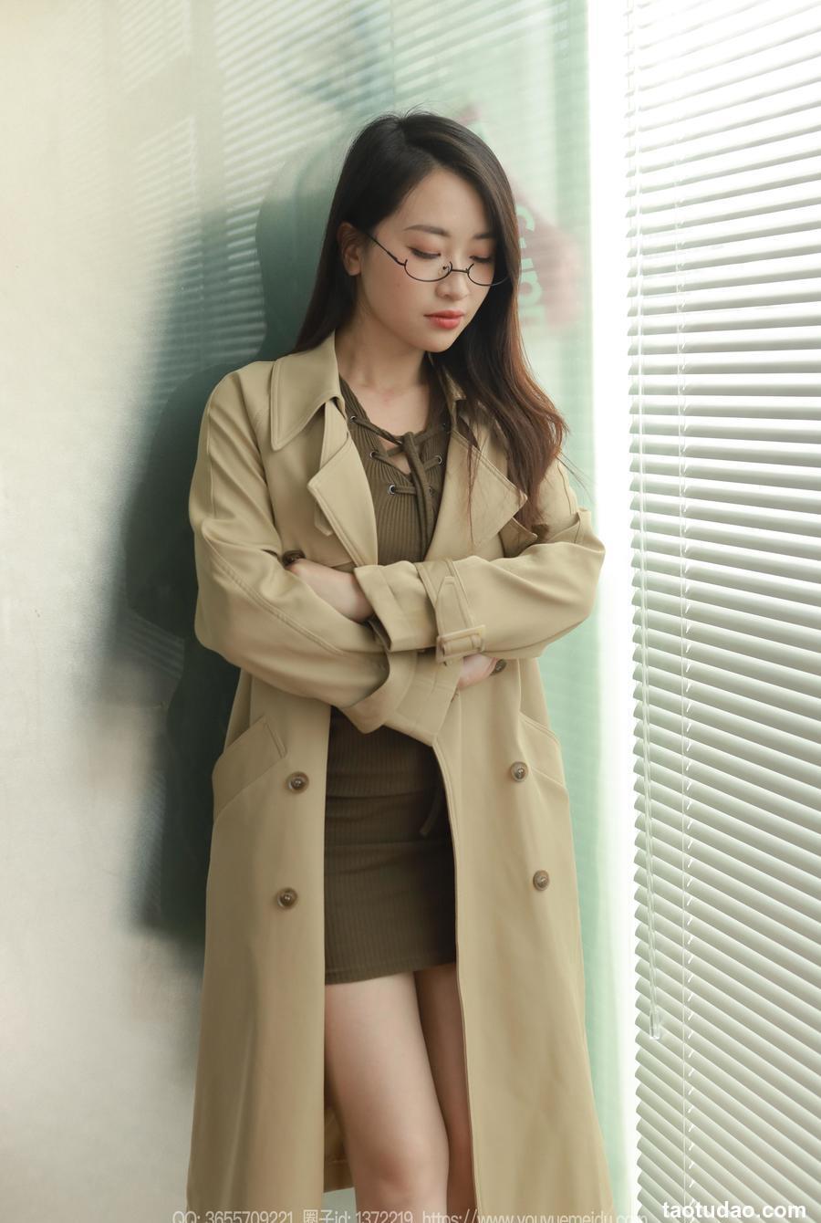 [IESS异思趣向] 2024.03.27 丝享家 1700 小婕《包臀肉丝（下）》[90P-79MB]