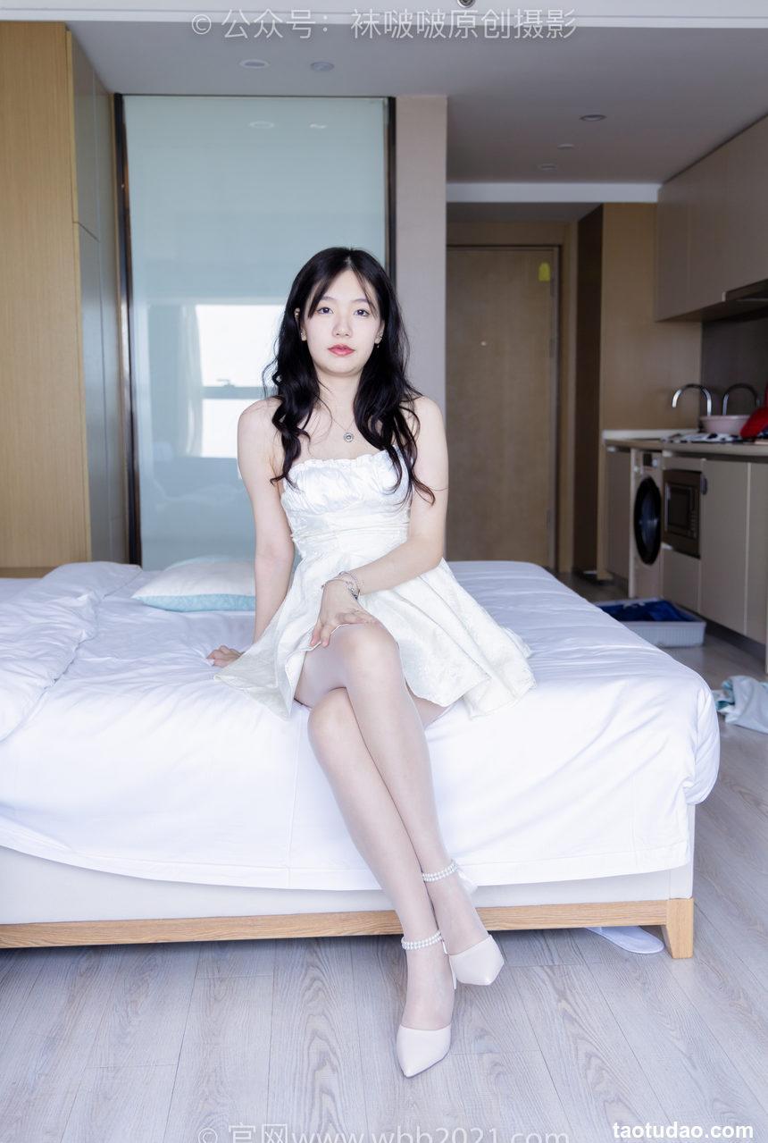 [BoBoSocks袜啵啵]NO.367 小甜豆-高跟鞋、油亮白丝、丝袜踩奶油蛋糕[145P+1V／6.66GB]