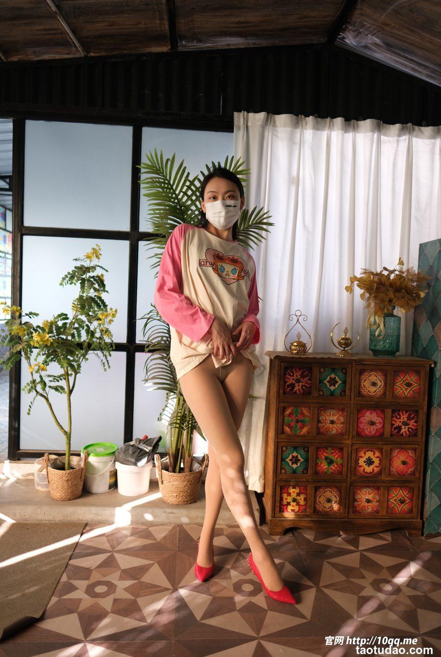 [ROSI口罩系列]2024.03.08 NO.2826[55+1P／70MB]