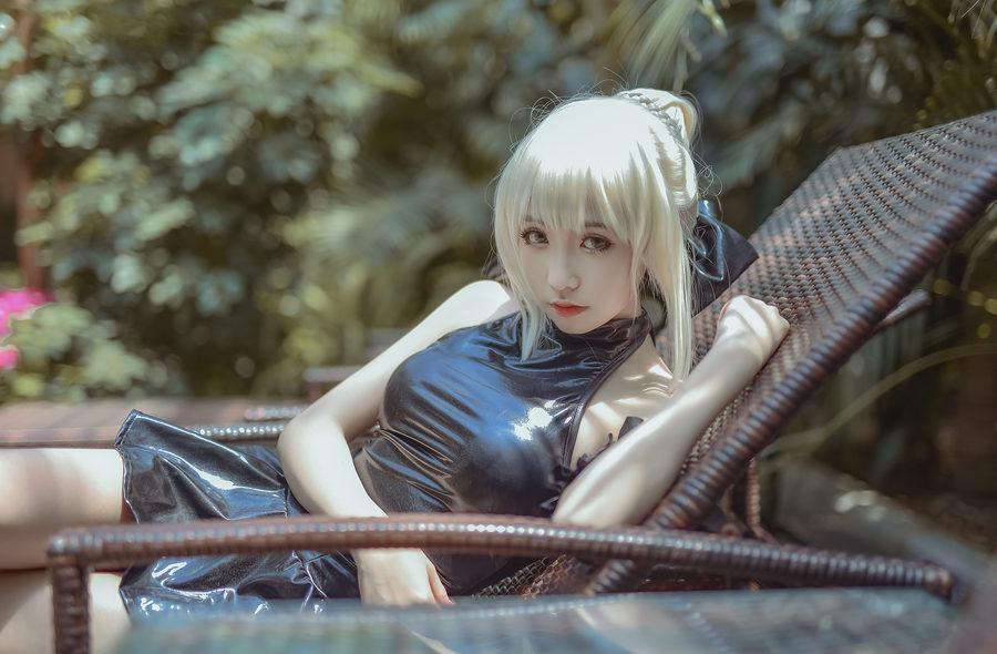 腐团儿 NO.002 黑saber泳装_第二弹阿尔托莉雅alter [12P-115MB]