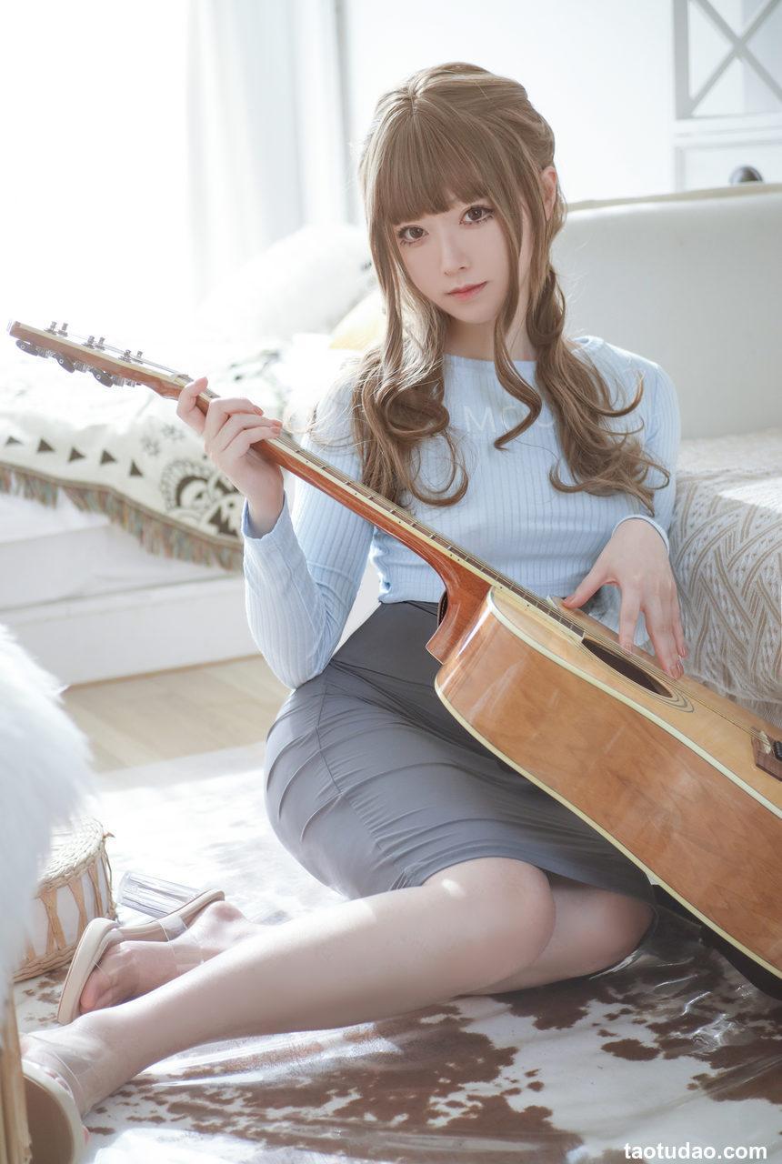 雯妹不讲道理 – 大连旅拍1 连体泳装 [76P-741MB]