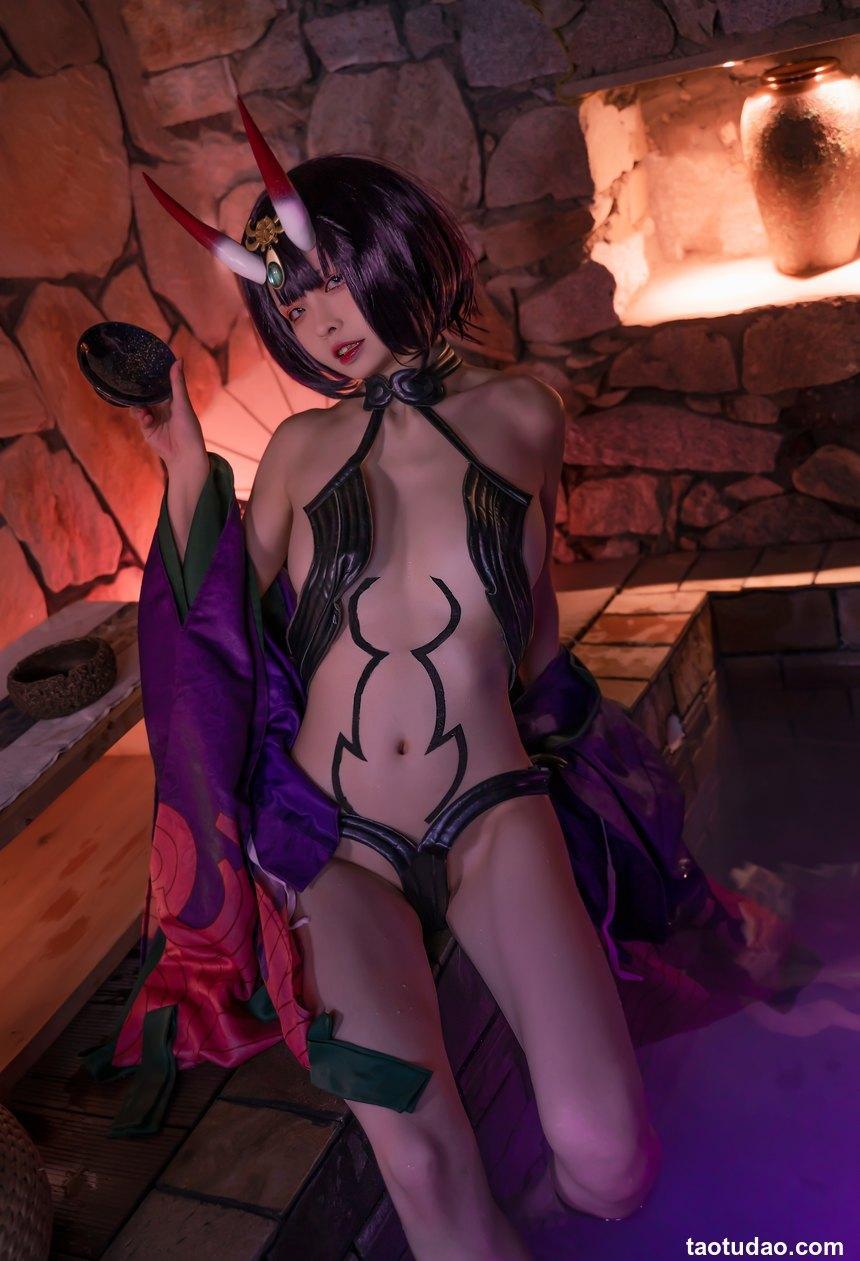 可可老师 - NO.10 酒吞温泉 [51P-326MB]