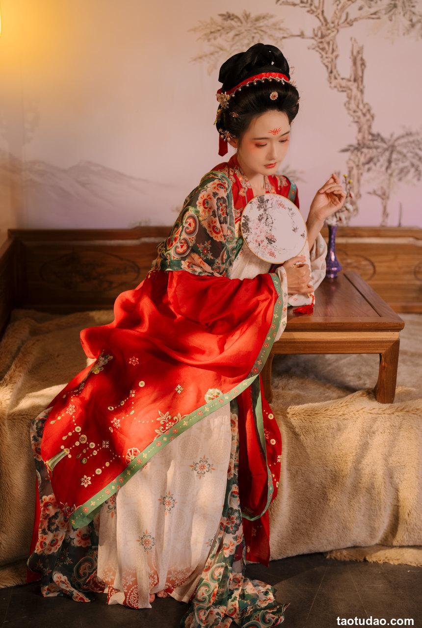 兔子Zzz不吃胡萝卜 - NO.95 不负梦华 [22P-274MB]