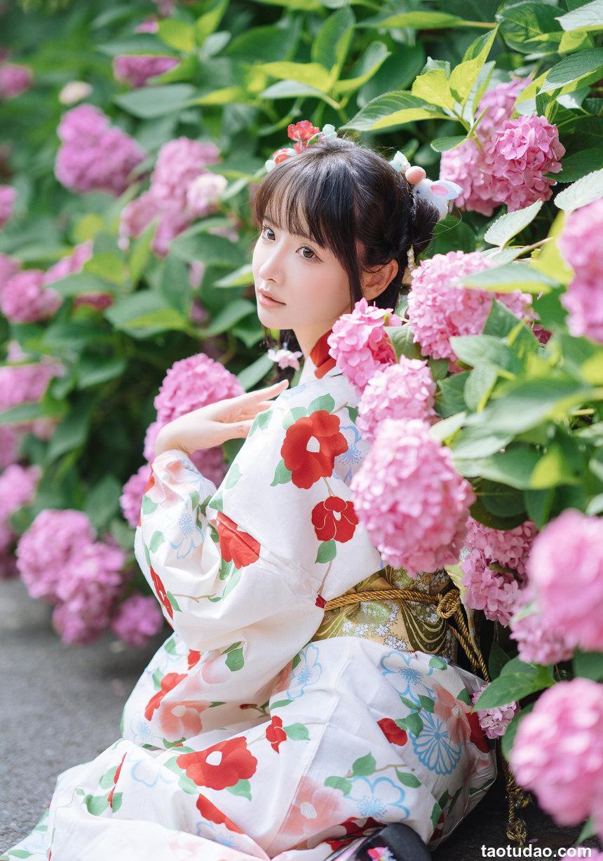 紫氯氯 -  无尽夏 [18P-54MB]