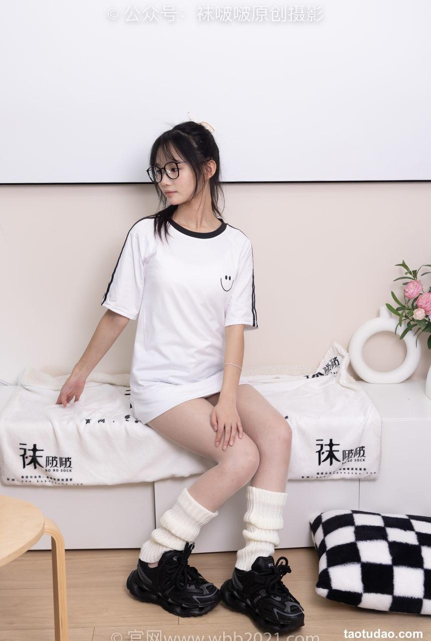 [BoBoSocks袜啵啵]NO.376 甜甜圈-运动鞋、堆堆袜套、白丝[150P+1V／5.54GB]