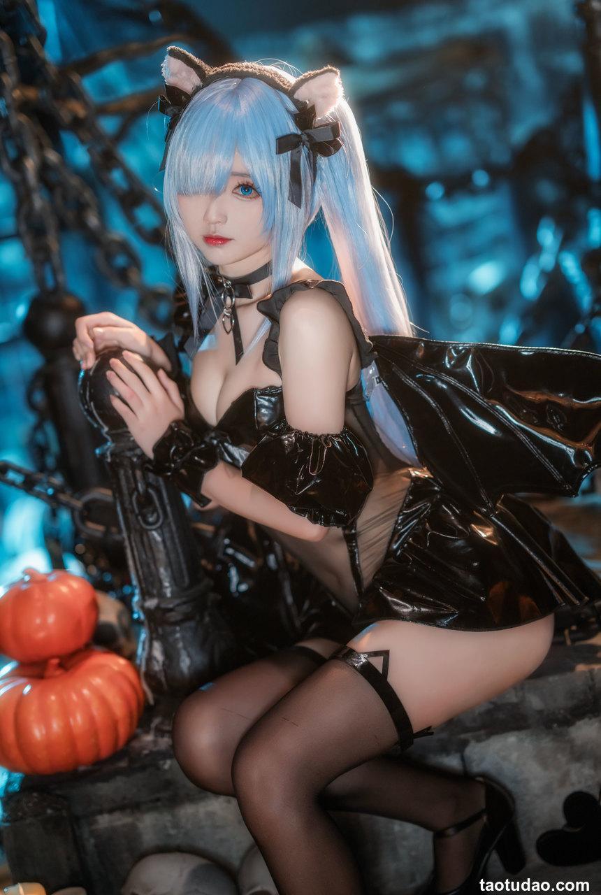 大大卷卷小卷 -  碧蓝航线雅努斯 万圣喵喵惊悚夜 [18P-135MB]