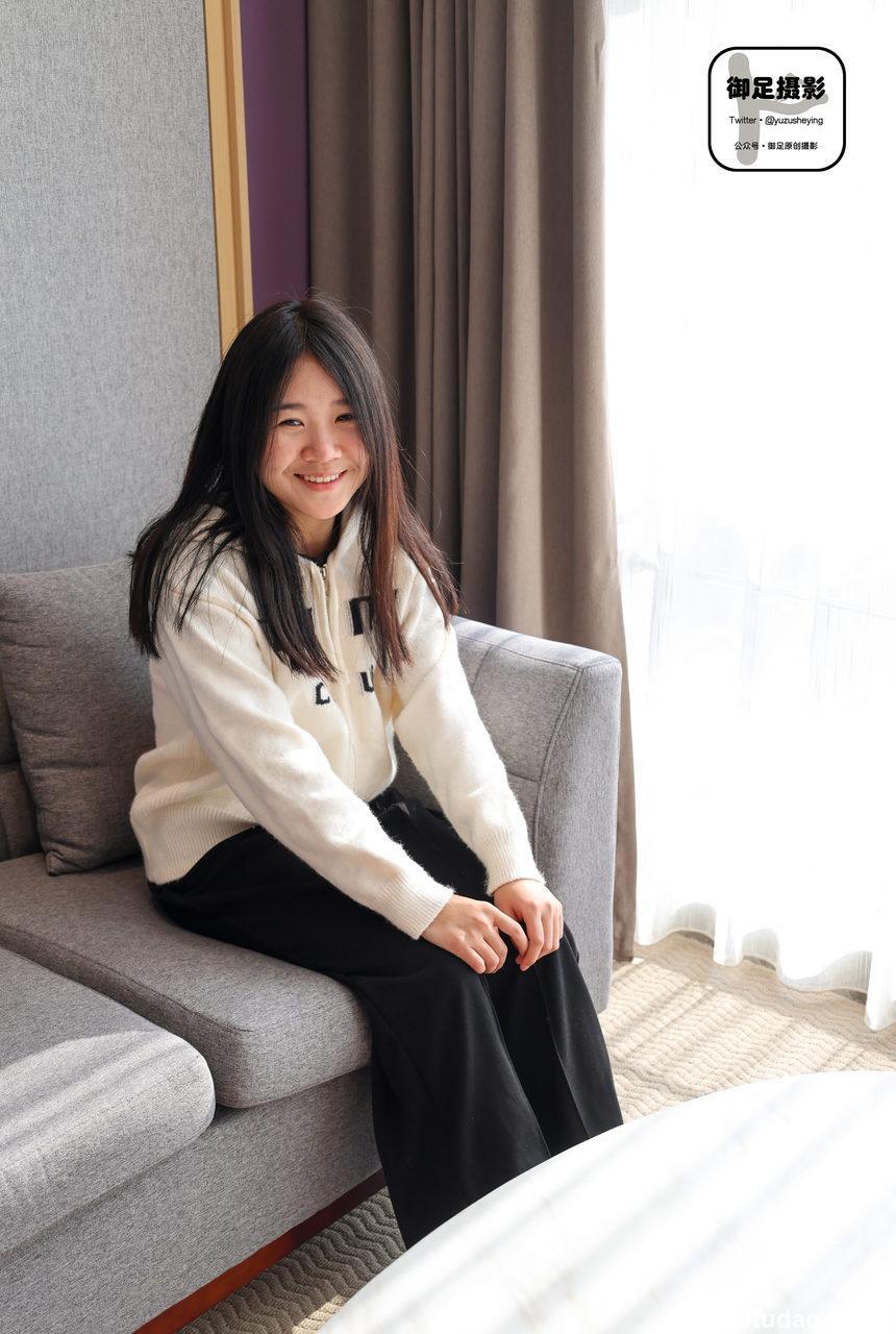 御足摄影 NO.008 板鞋白棉袜 [74P1V2.50GB]