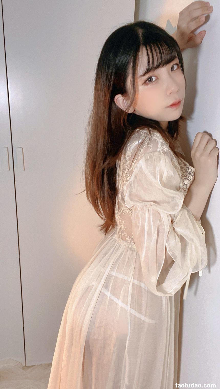 萌萌子_Moeko -魅魔公主[30P+2V-227MB]