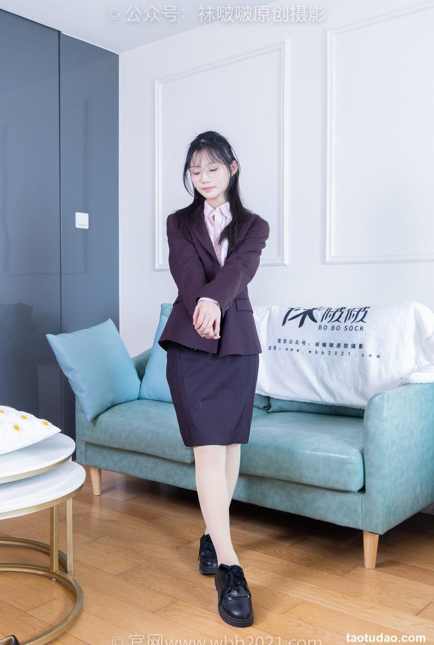 [BoBoSocks袜啵啵]NO.362 甜甜圈-两双皮鞋、厚肉丝、厚黑丝、ol制服[230P+1V／7.96MB]