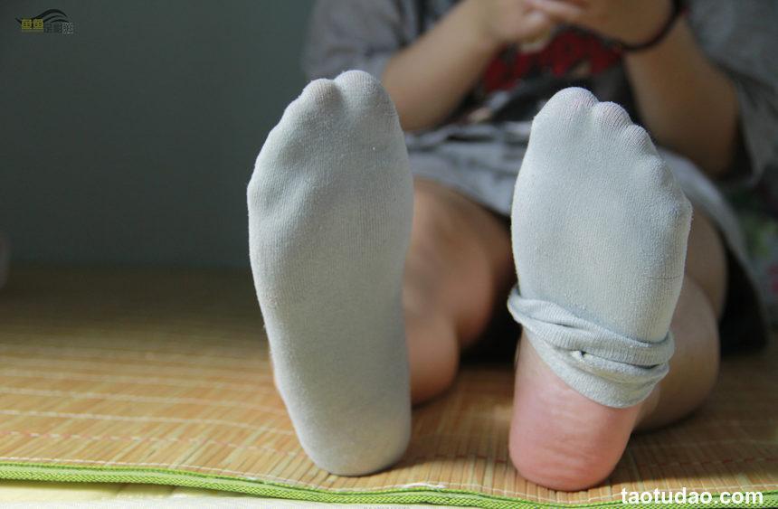 鱼鱼足影 NO.028 - 梅梅[86P+1V／649MB]