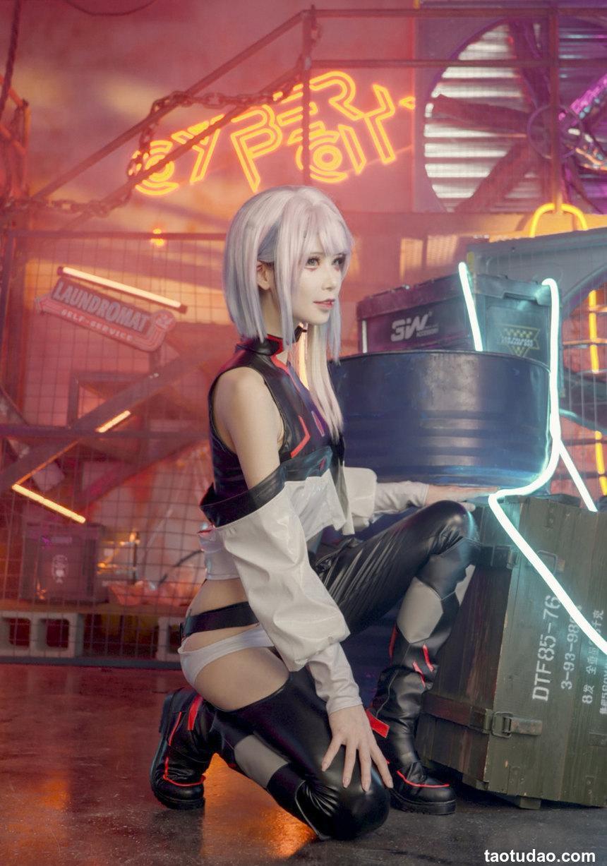 爱老师_PhD — 赛博朋克 露西 [18P-97M]