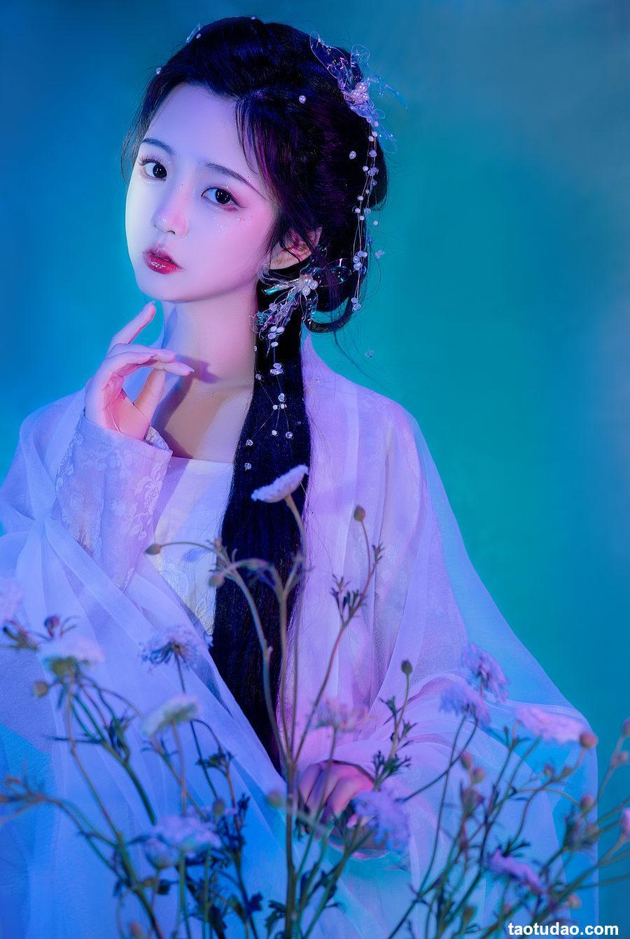 怀里猫ovo - NO.02 她是那一抹蓝 [22P-245MB]