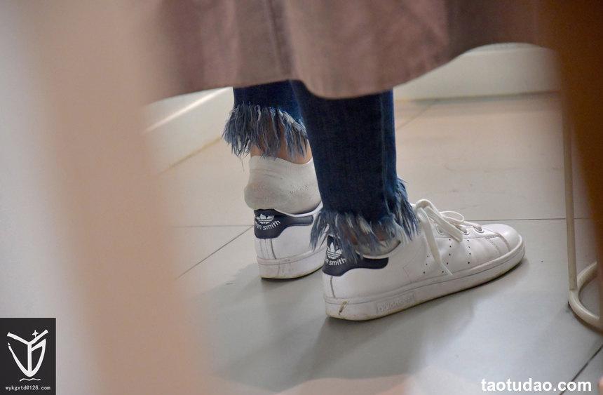 [YJ街拍]008 试衣间潜入[60P+1V-85MB]