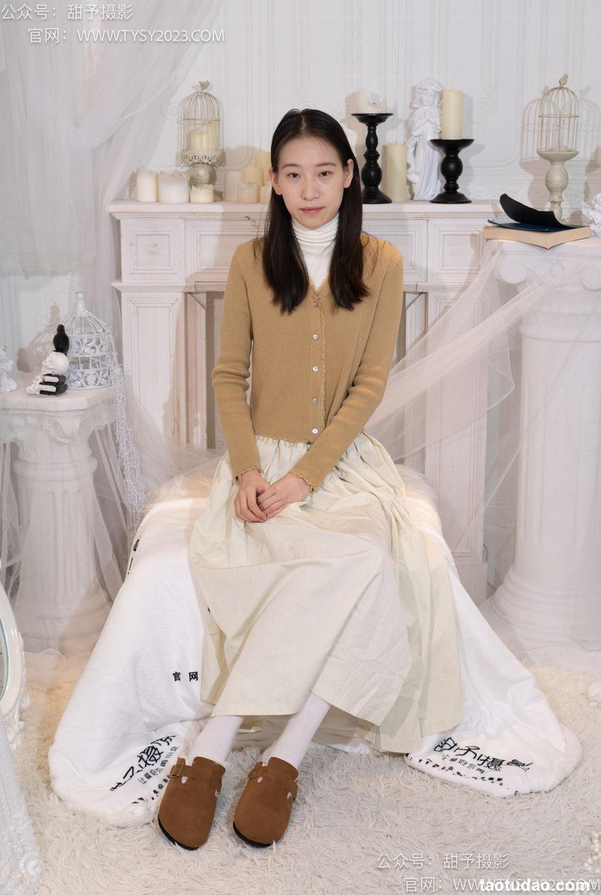 甜予摄影 NO.013 帆帆-平底鞋、白棉袜、裸足[130P+2V／9.91GB]