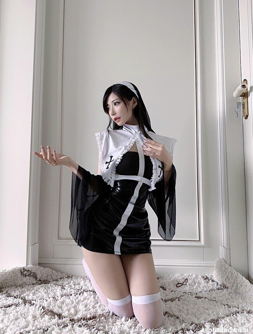 陈妮妮— 黑白修女服 [18P-56M]