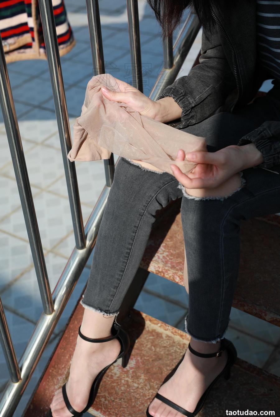 [尤蜜丝]穿搭写真 NO.008[72P／66MB]