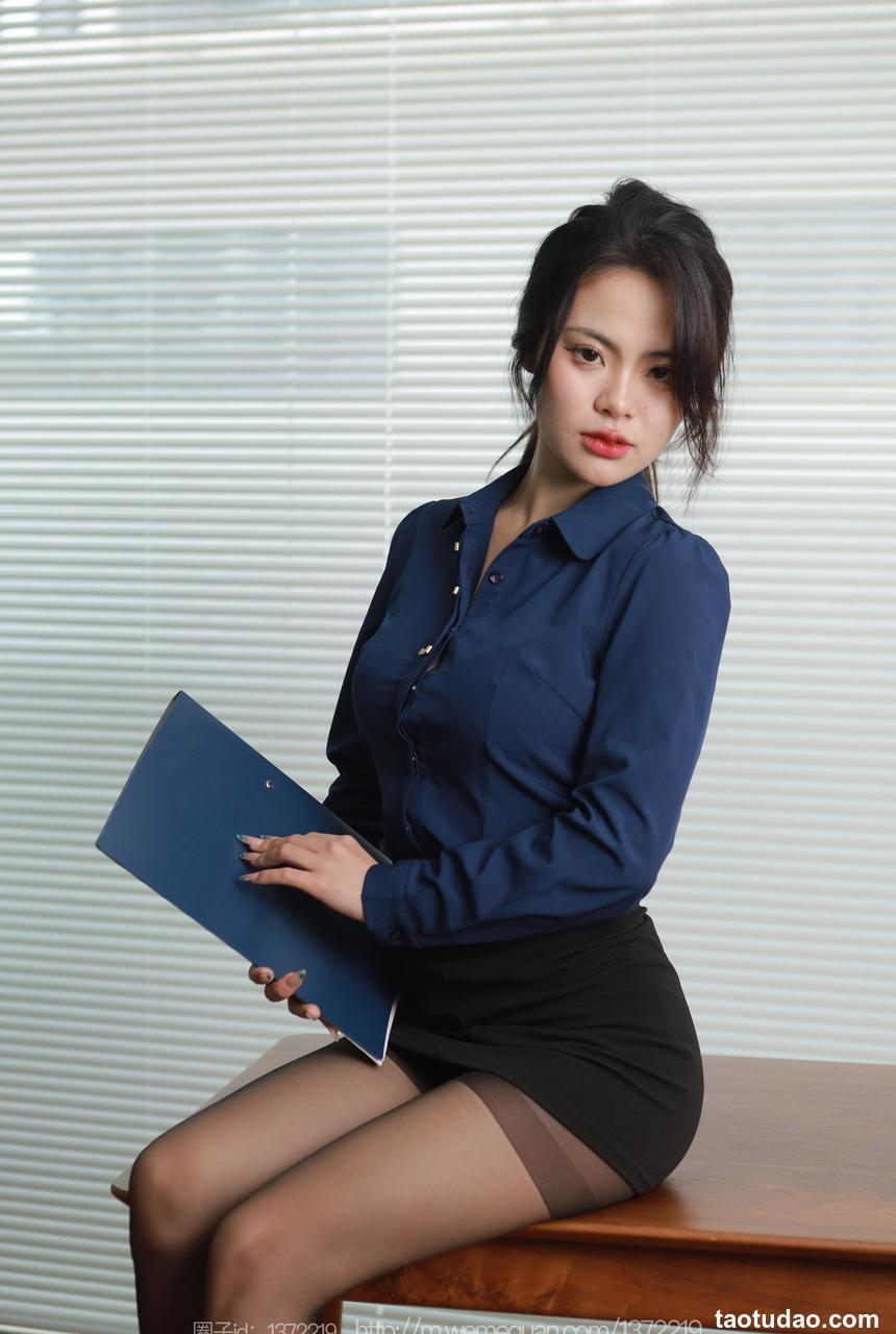 [IESS异思趣向] 2023.02.13 丝享家 1360 兔兔《遇望办公室 (上集)》[76P-78.9M]