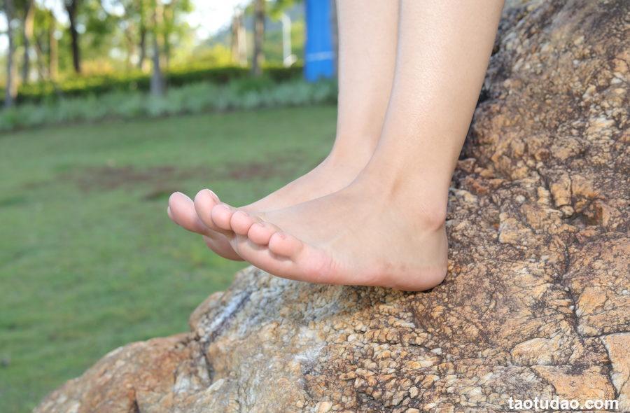 Pary摄影 NO.085 与小芸到公园游玩拍脚丫[98P／687MB]