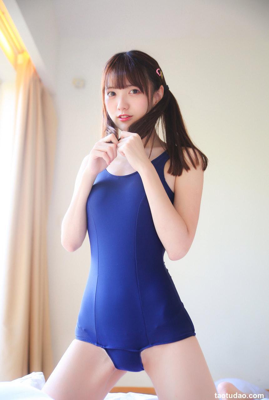 kyokyo沉迷汉堡王 - 死库水 [13P-29MB]