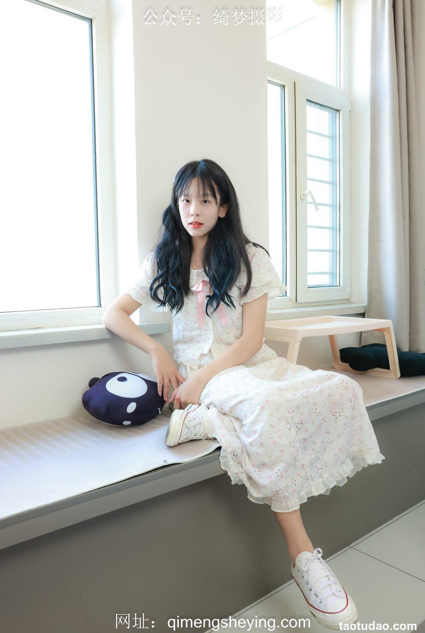 [绮梦摄影] 2024.11.01 NO.070 琳琳 珍藏无修无水印版 [215P+1V-5.58G]